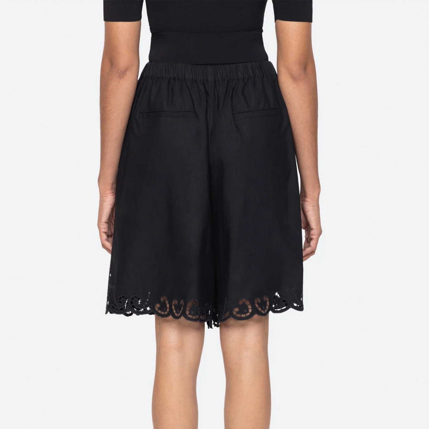 Dahlia Eyelet Short in Black