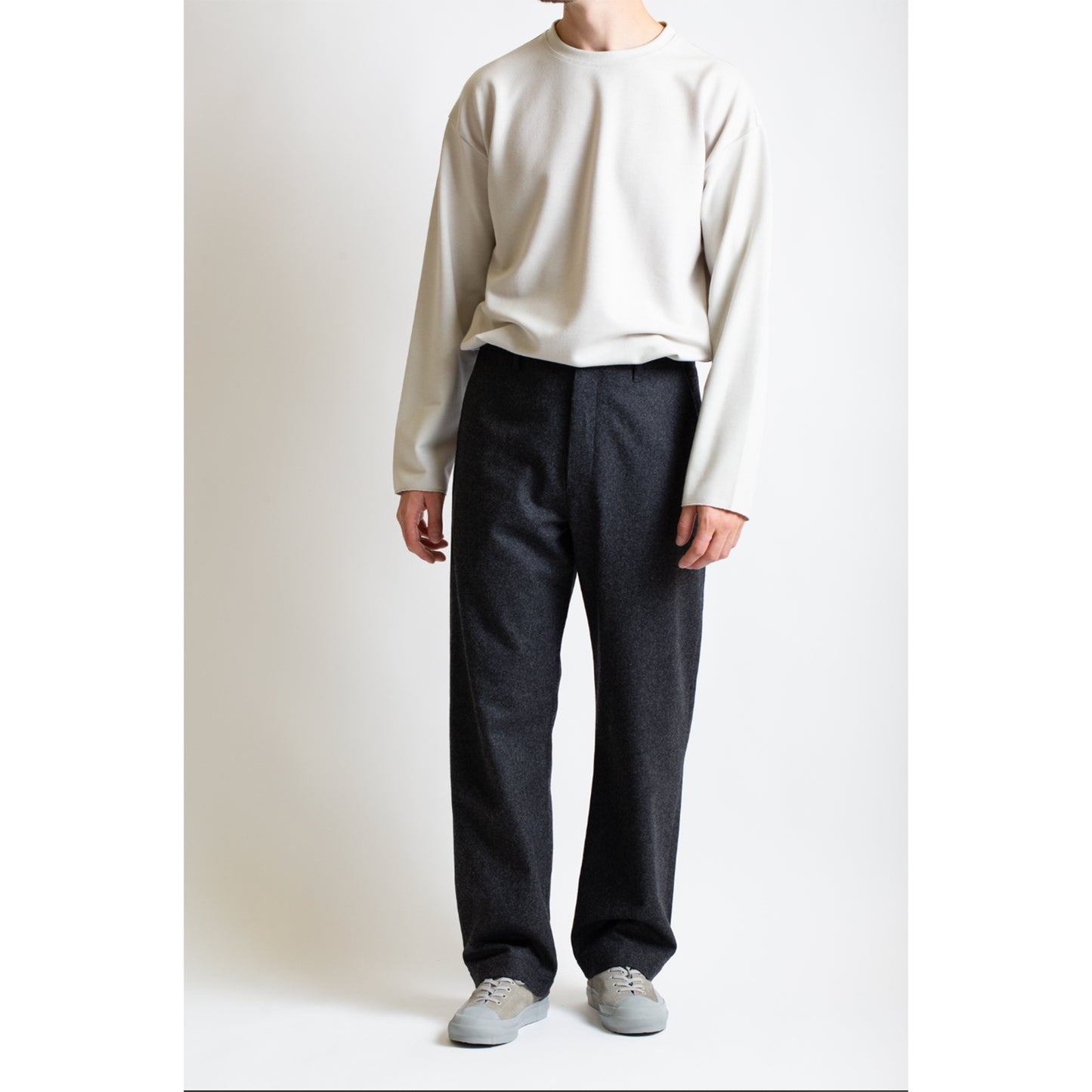 Fox Wool Trouser in Charcoal