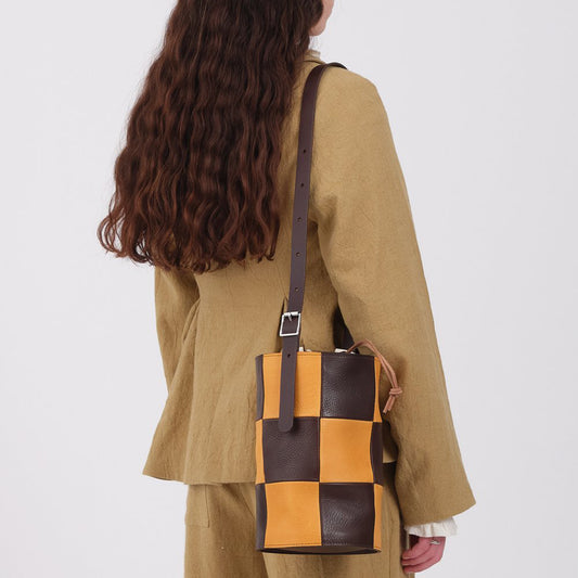 Leather Bucket Bag in Brown/Mustard